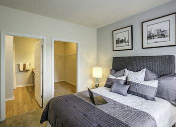 King sized bedrooms